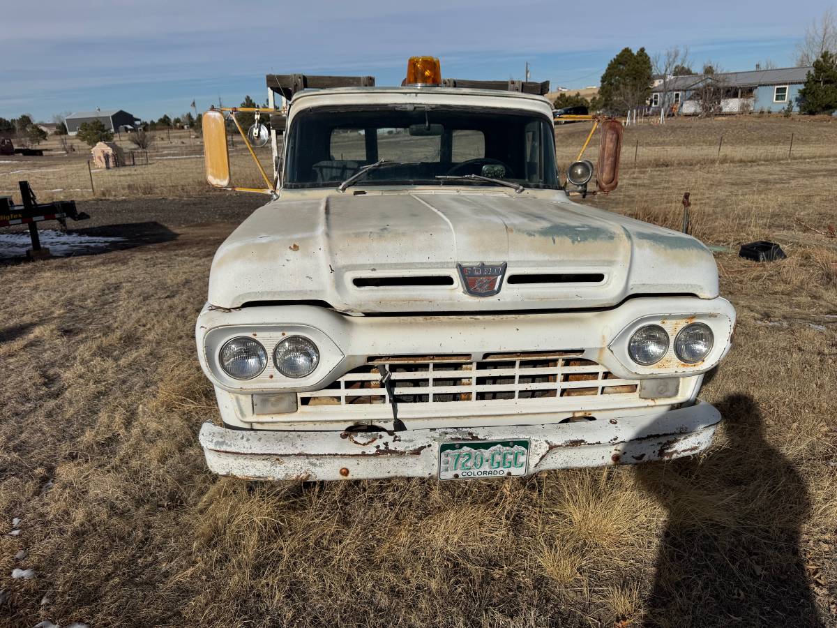 Ford-f250-1960-white-1