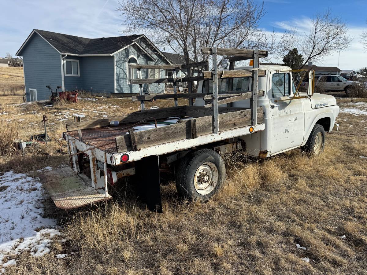 Ford-f250-1960-white-3