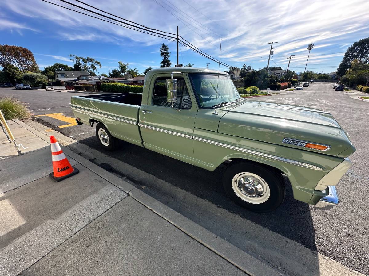 Ford-f250-1968-green