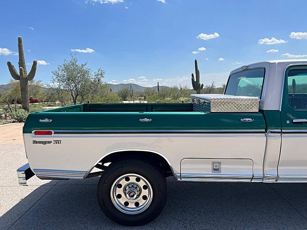 Ford-f250-1973-green-15