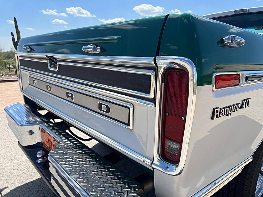 Ford-f250-1973-green-22