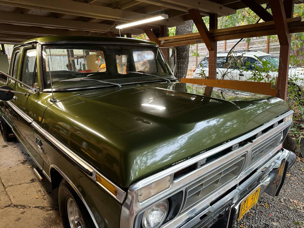 Ford-f250-1976-green-10