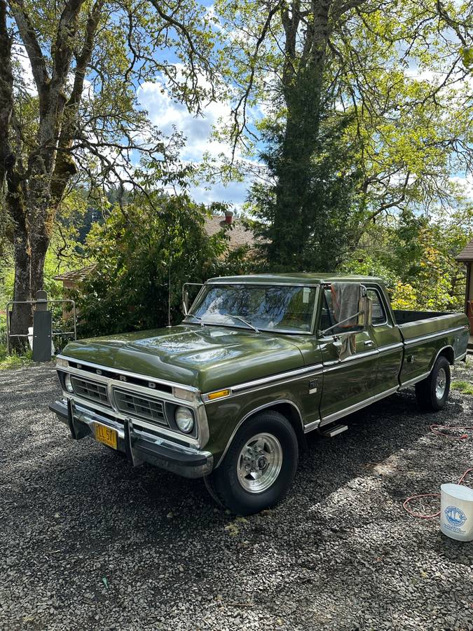 Ford-f250-1976-green-7