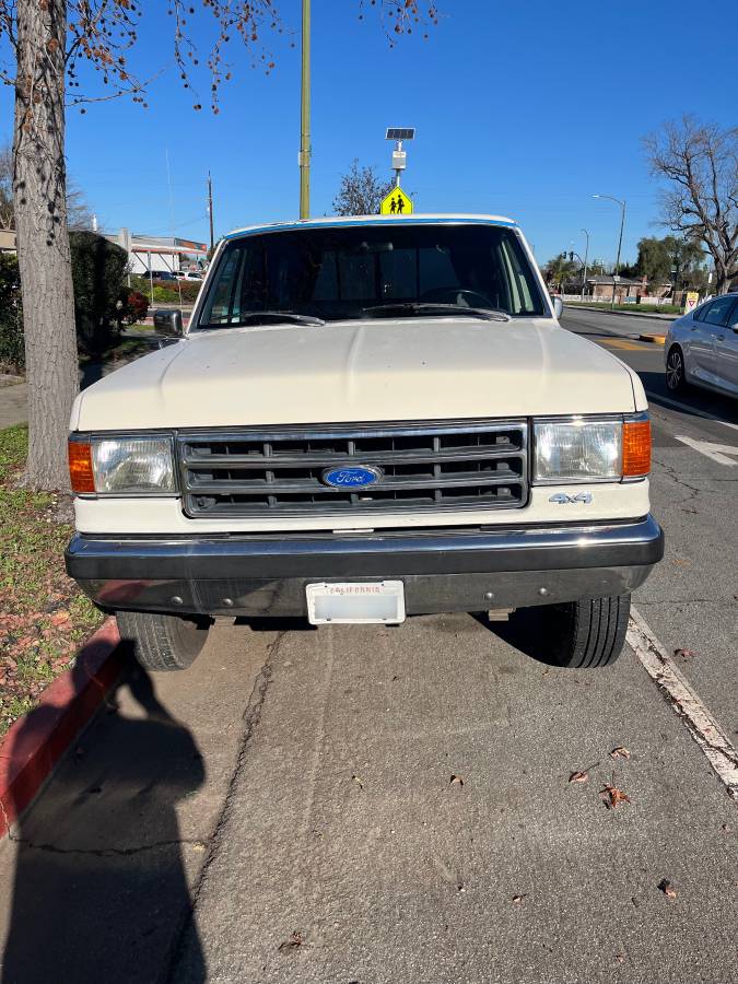 Ford-f250-1990-white-4
