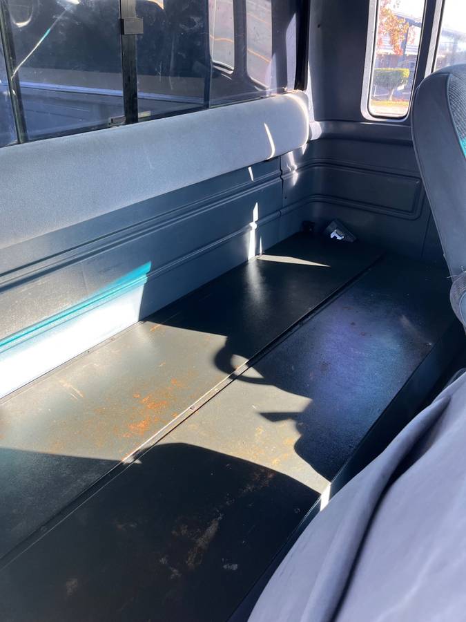 Ford-f250-1990-white-9