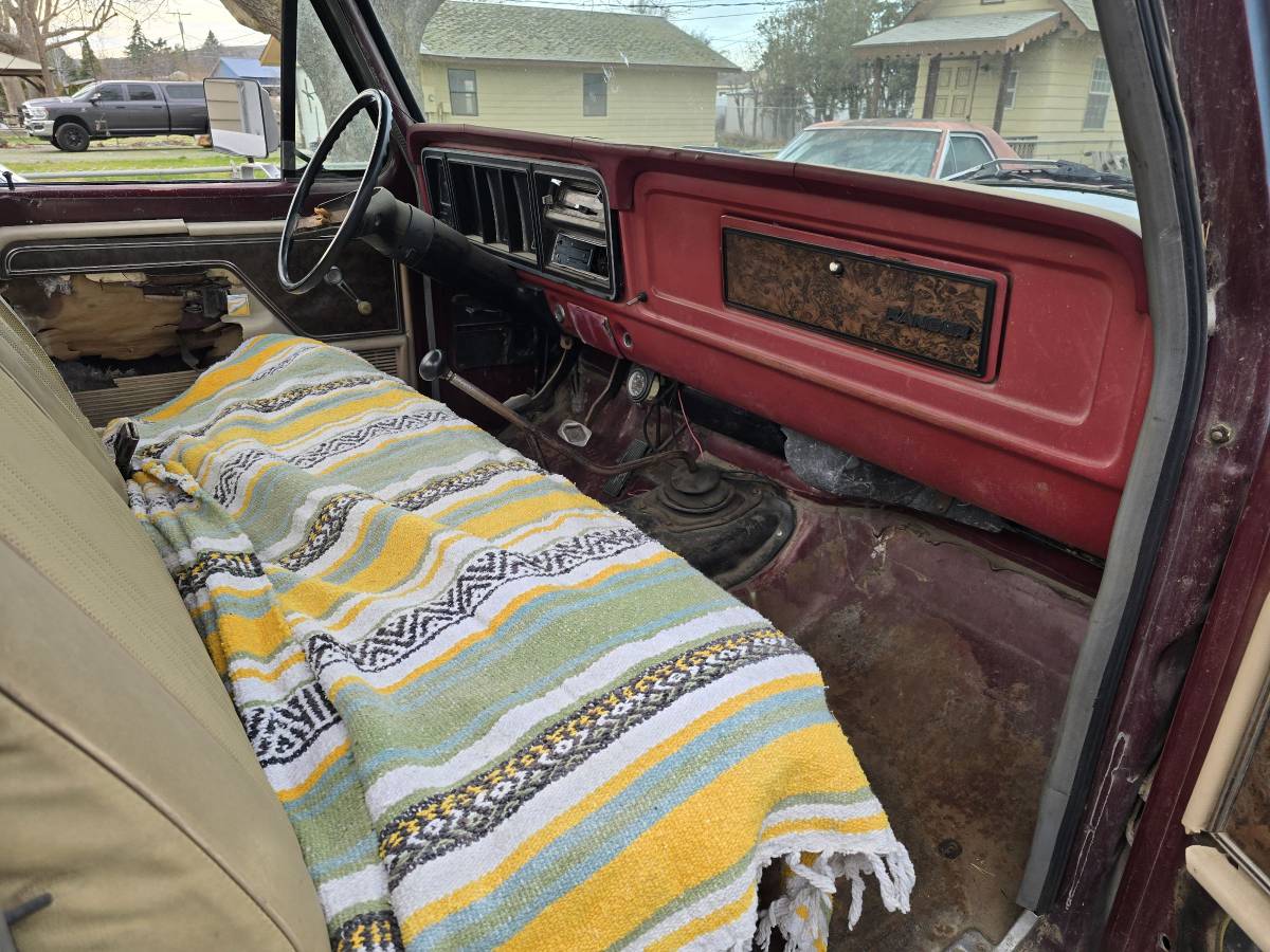 Ford-f250-4x4-1979-blue-13