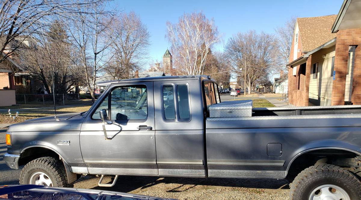 Ford-f250-4x4-lariat-1990-grey-2