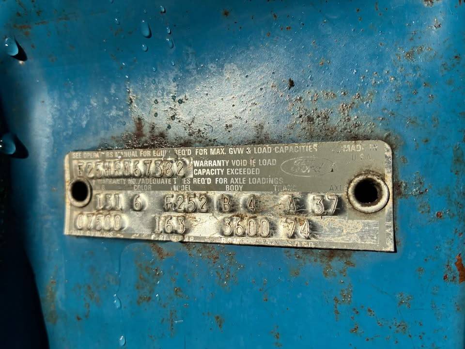 Ford-f250-camper-special-1972-blue-19