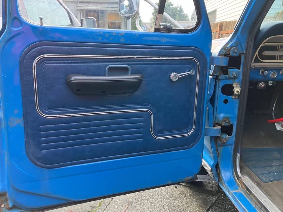 Ford-f250-camper-special-1972-blue-6