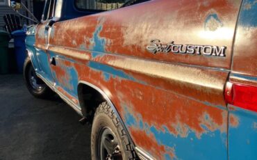 Ford-f250-camper-special-1972-blue-9