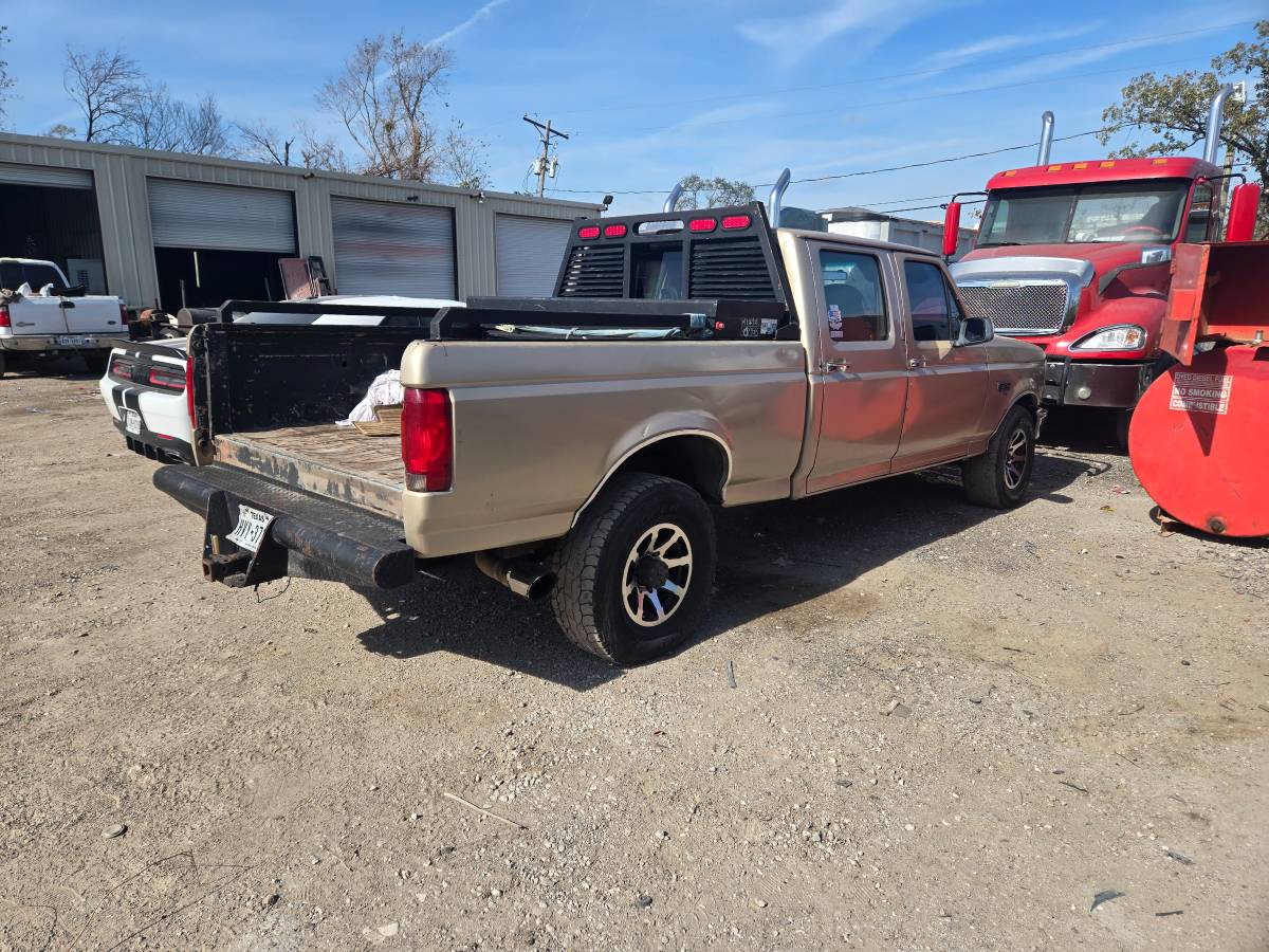 Ford-f250-crew-cab-7.3-diesel-1996-custom-17