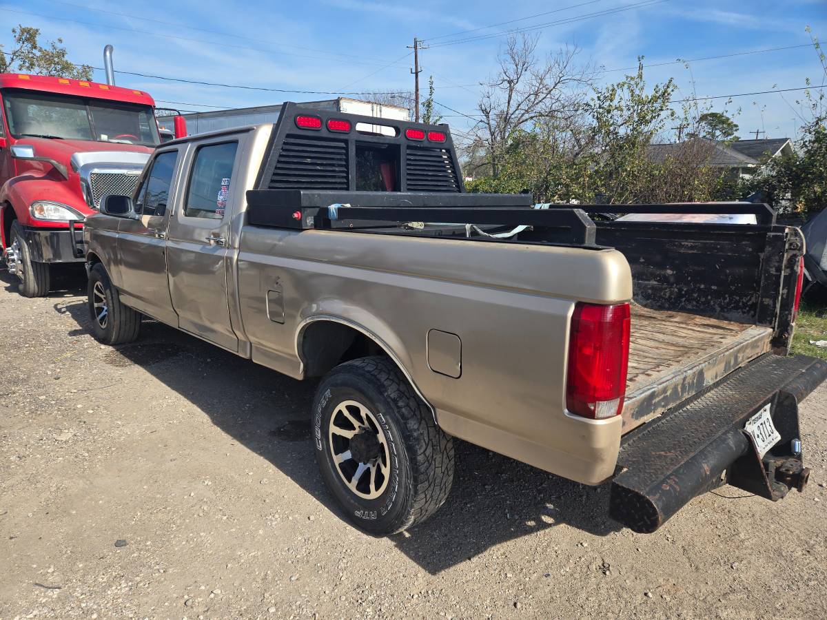 Ford-f250-crew-cab-7.3-diesel-1996-custom-2