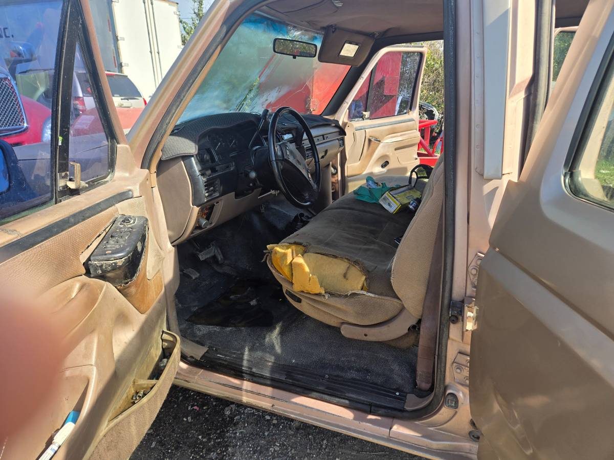 Ford-f250-crew-cab-7.3-diesel-1996-custom-6