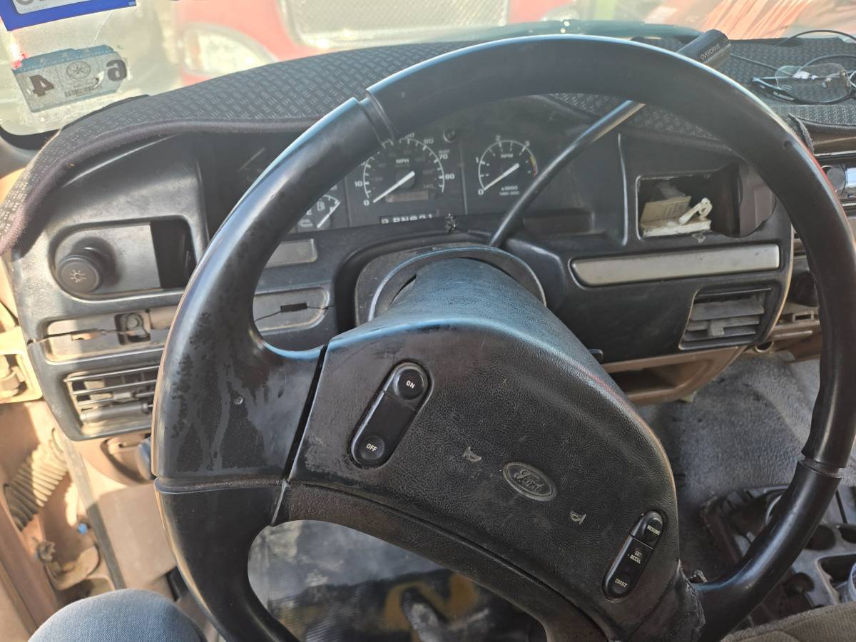 Ford-f250-crew-cab-7.3-diesel-1996-custom-7