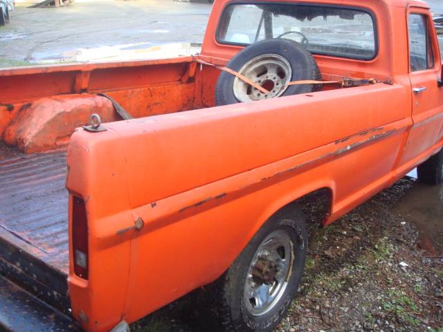 Ford-f250-pickup-truck-1967-orange-3