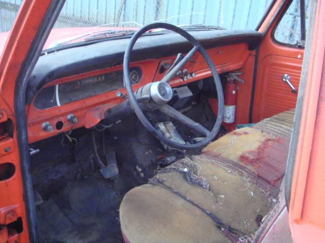 Ford-f250-pickup-truck-1967-orange-4