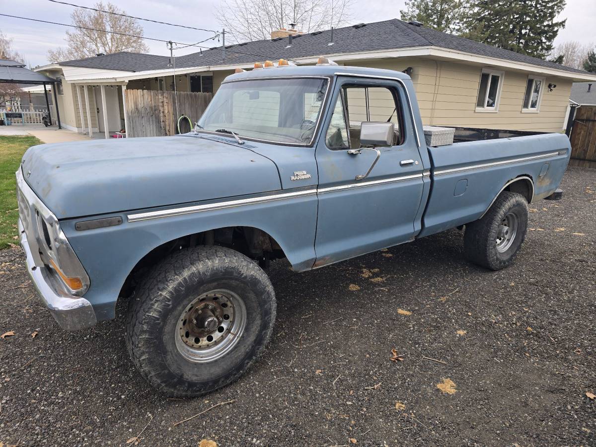 Ford-f250-ramger-4x4-1979-blue