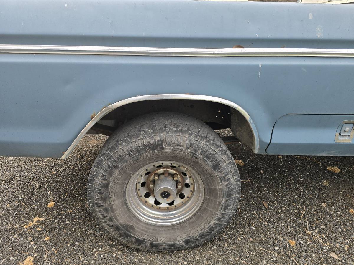 Ford-f250-ramger-4x4-1979-blue-3