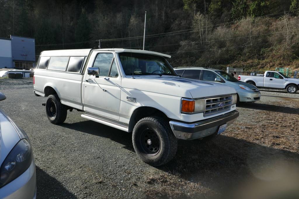 Ford-f250-super-duty-lariat-4x4-1988-3