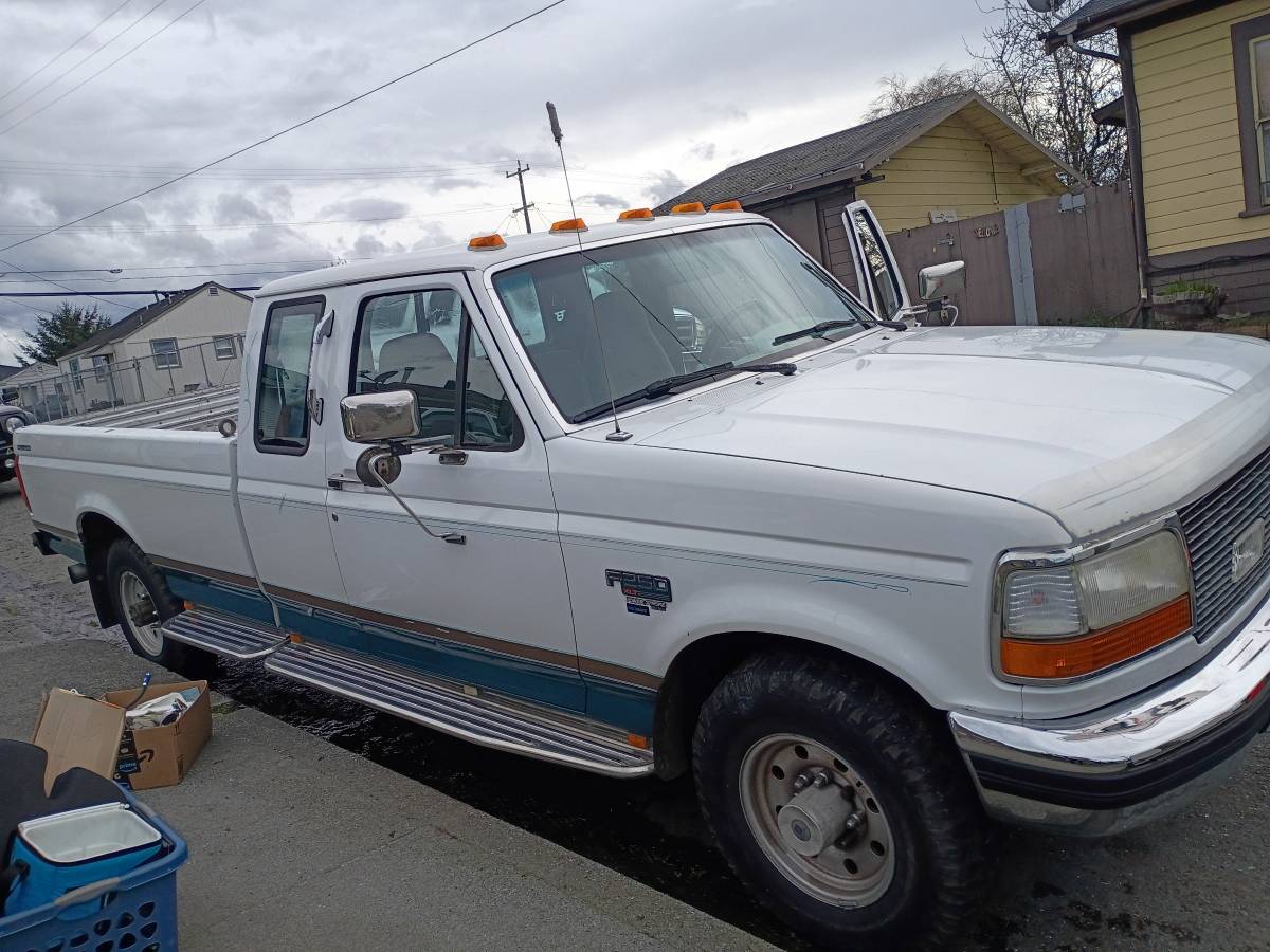 Ford-f250-super-duty-xlt-diesel-1995-white-4