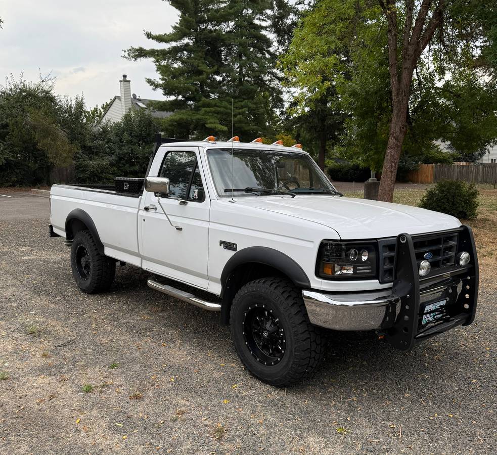 Ford-f250-xl-1996-white