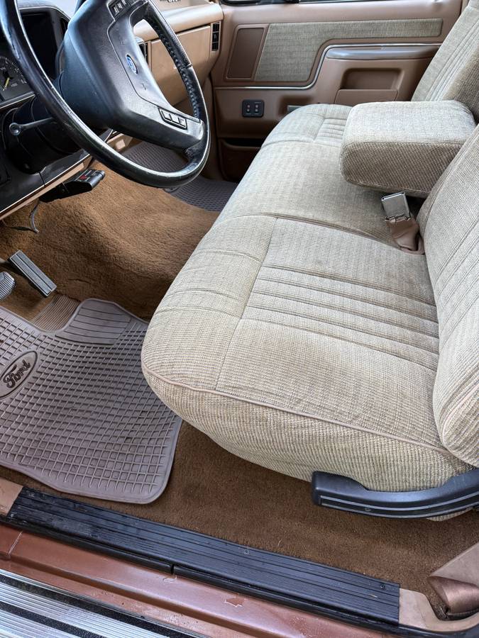 Ford-f250-xlt-lariat-1990-brown-10