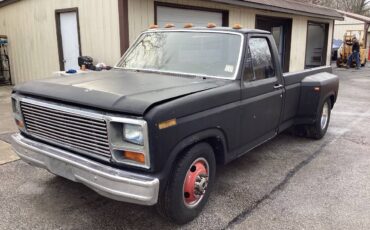 Ford-f350-1985-black-1