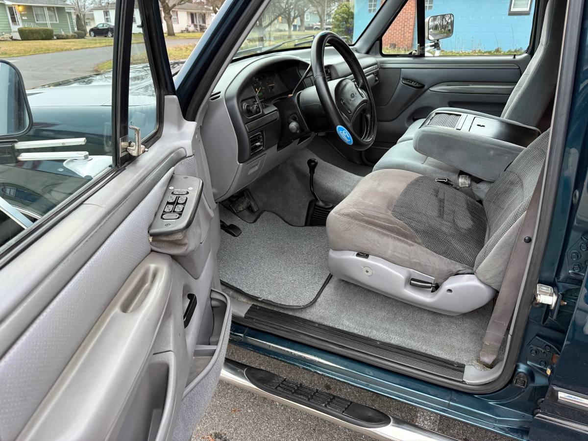 Ford-f350-4x4-cclb-diesel-1995-green-17