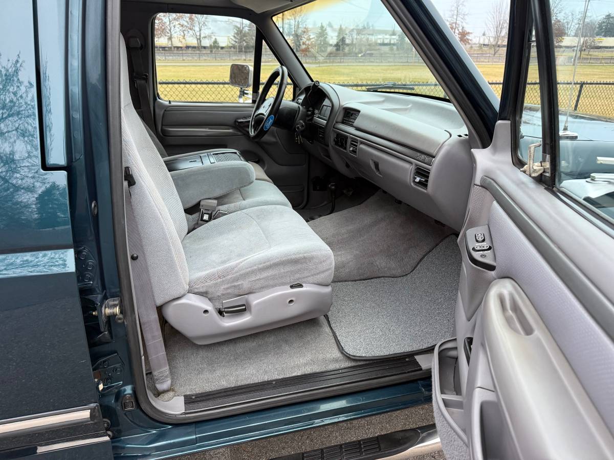 Ford-f350-4x4-cclb-diesel-1995-green-2