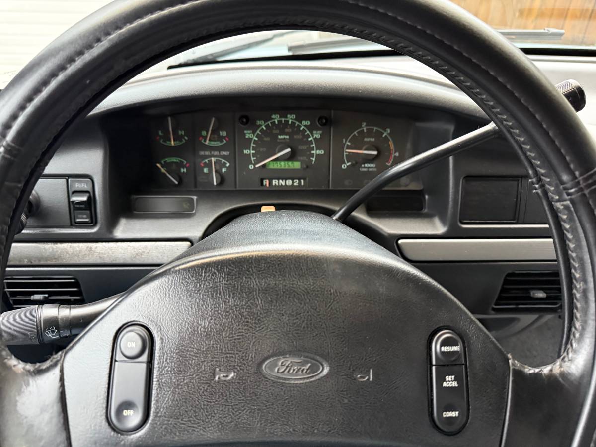 Ford-f350-4x4-cclb-diesel-1995-green