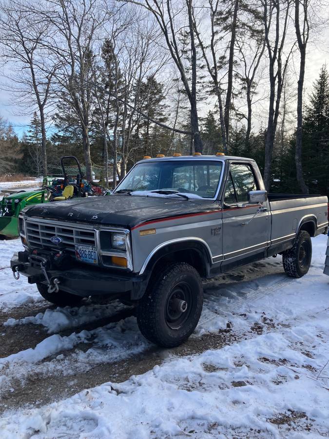 Ford-f350-diesel-1984-silver-1