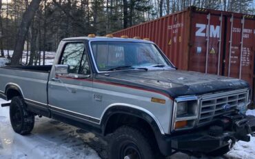 Ford-f350-diesel-1984-silver