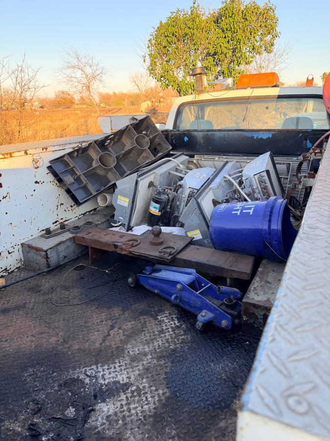 Ford-f350-diesel-1986-white-2