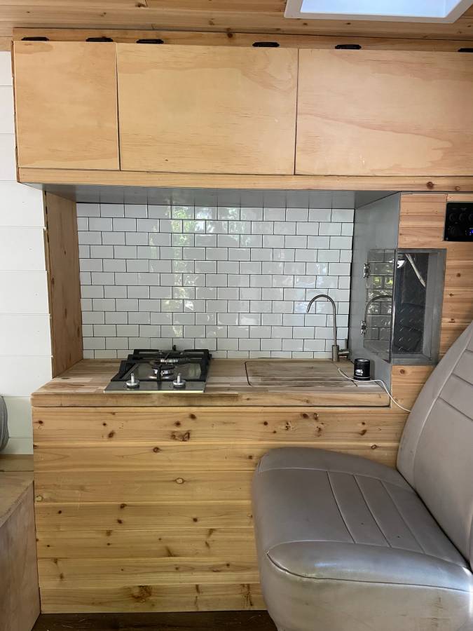 Ford-f350-super-duty-diesel-1990-white-4