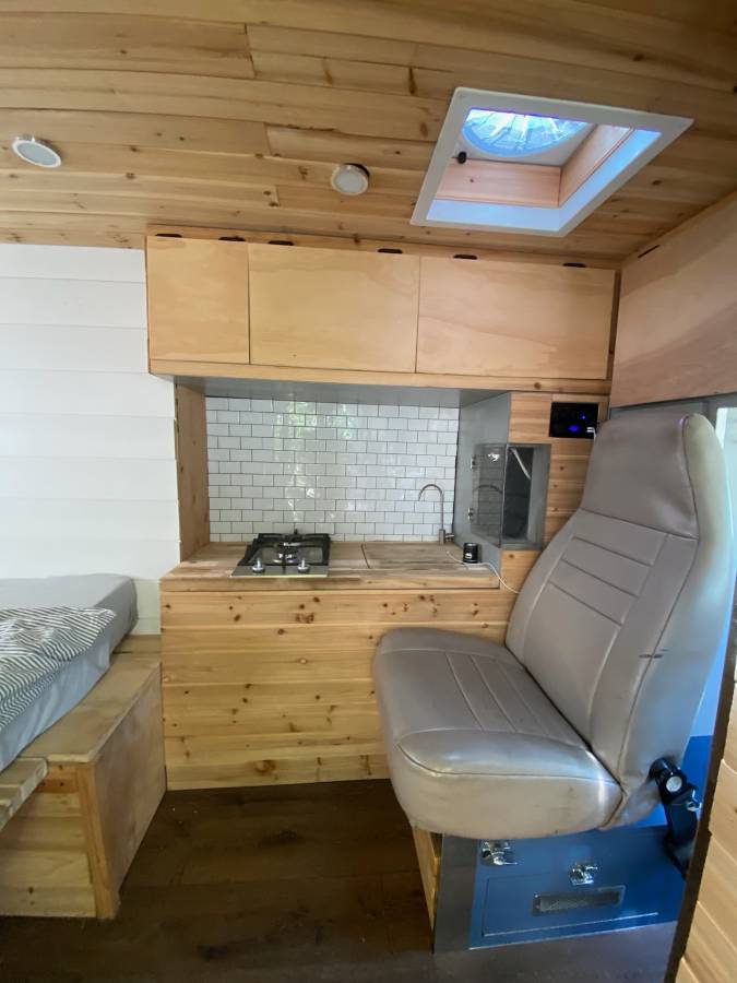 Ford-f350-super-duty-diesel-1990-white-9