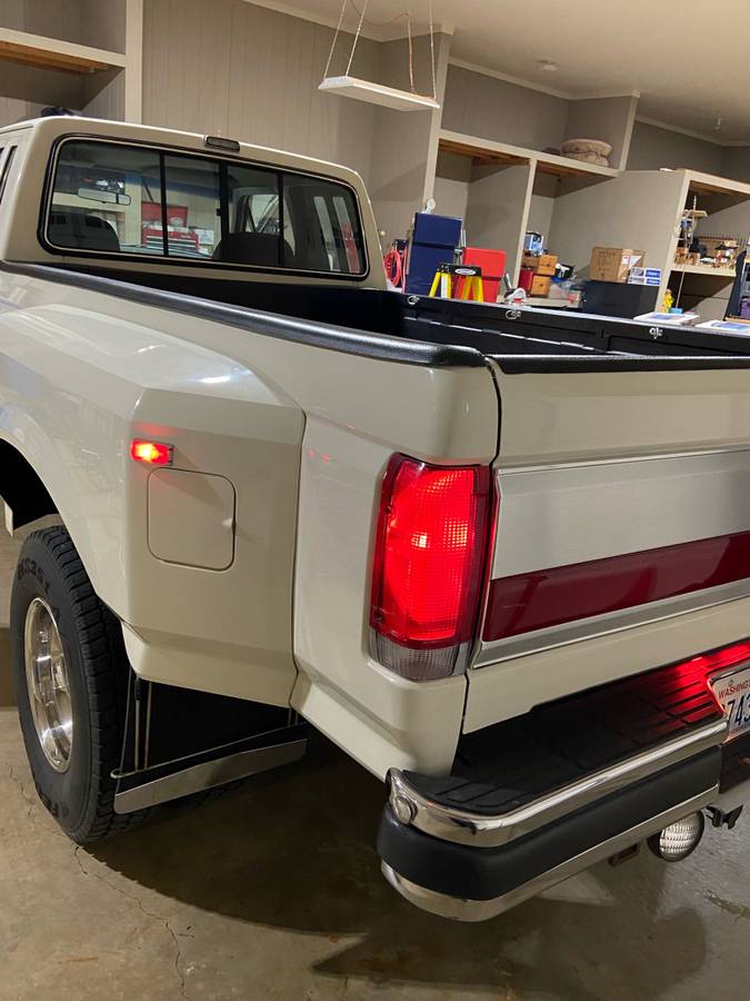 Ford-f350-xlt-lariat-1990-white-13