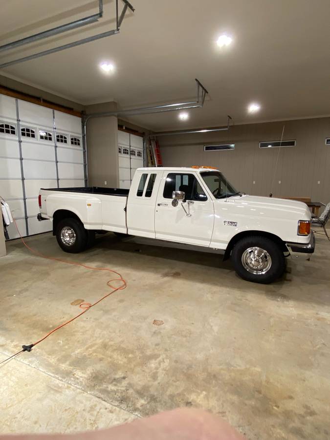Ford-f350-xlt-lariat-1990-white-2