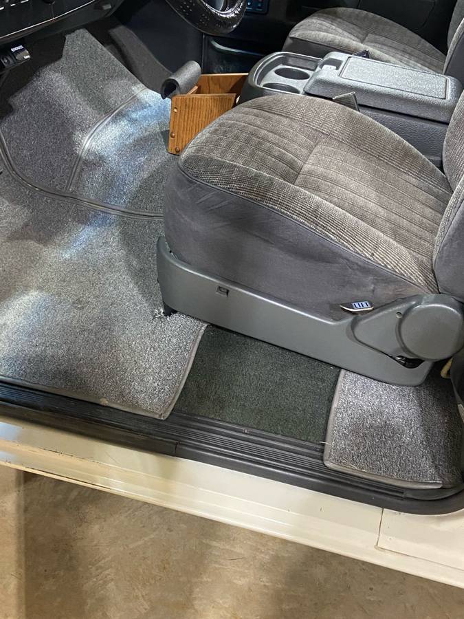 Ford-f350-xlt-lariat-1990-white-3