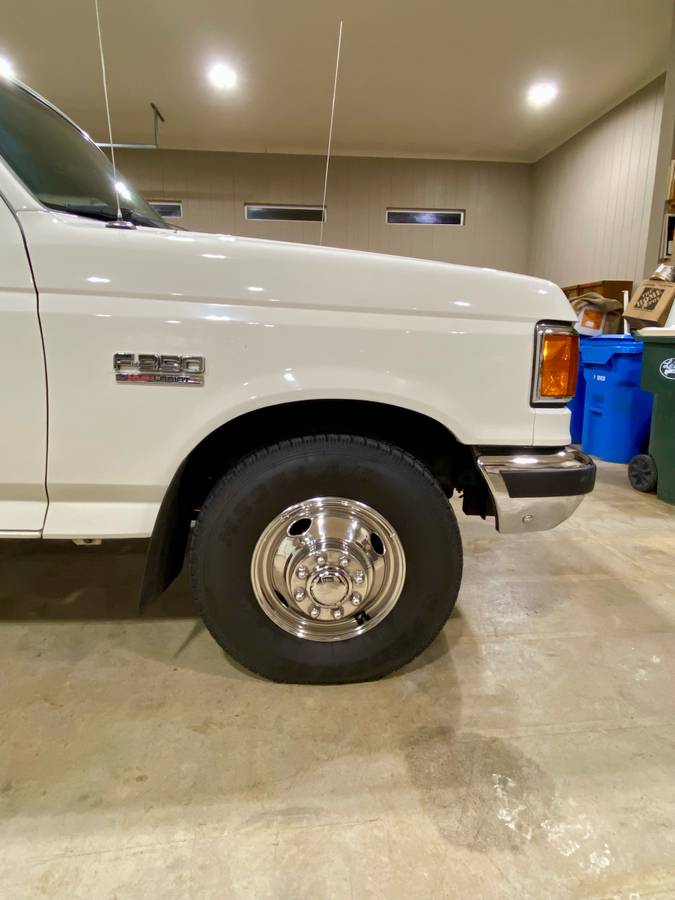Ford-f350-xlt-lariat-1990-white-37