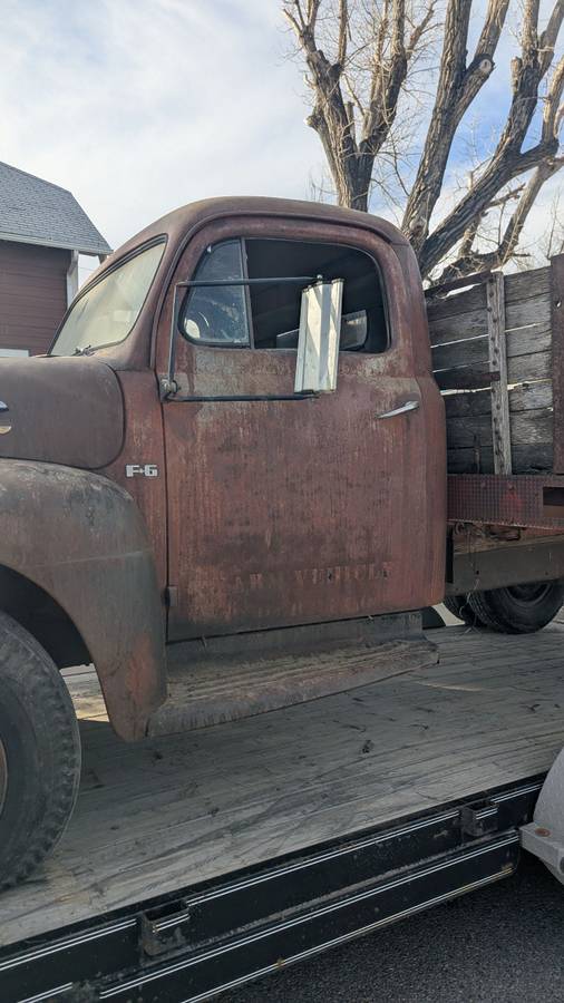 Ford-f600-1948-red-3