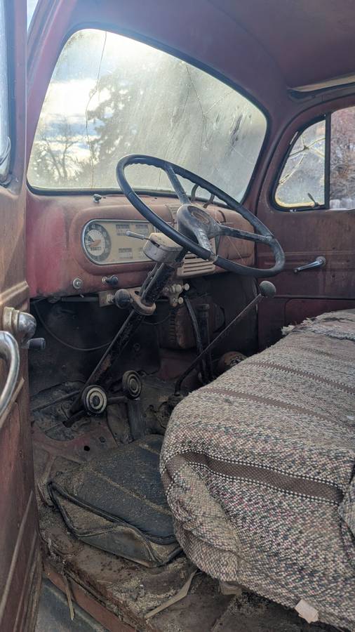 Ford-f600-1948-red-4