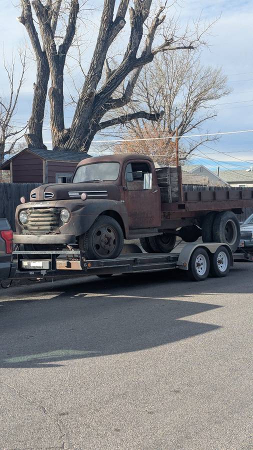 Ford-f600-1948-red-6