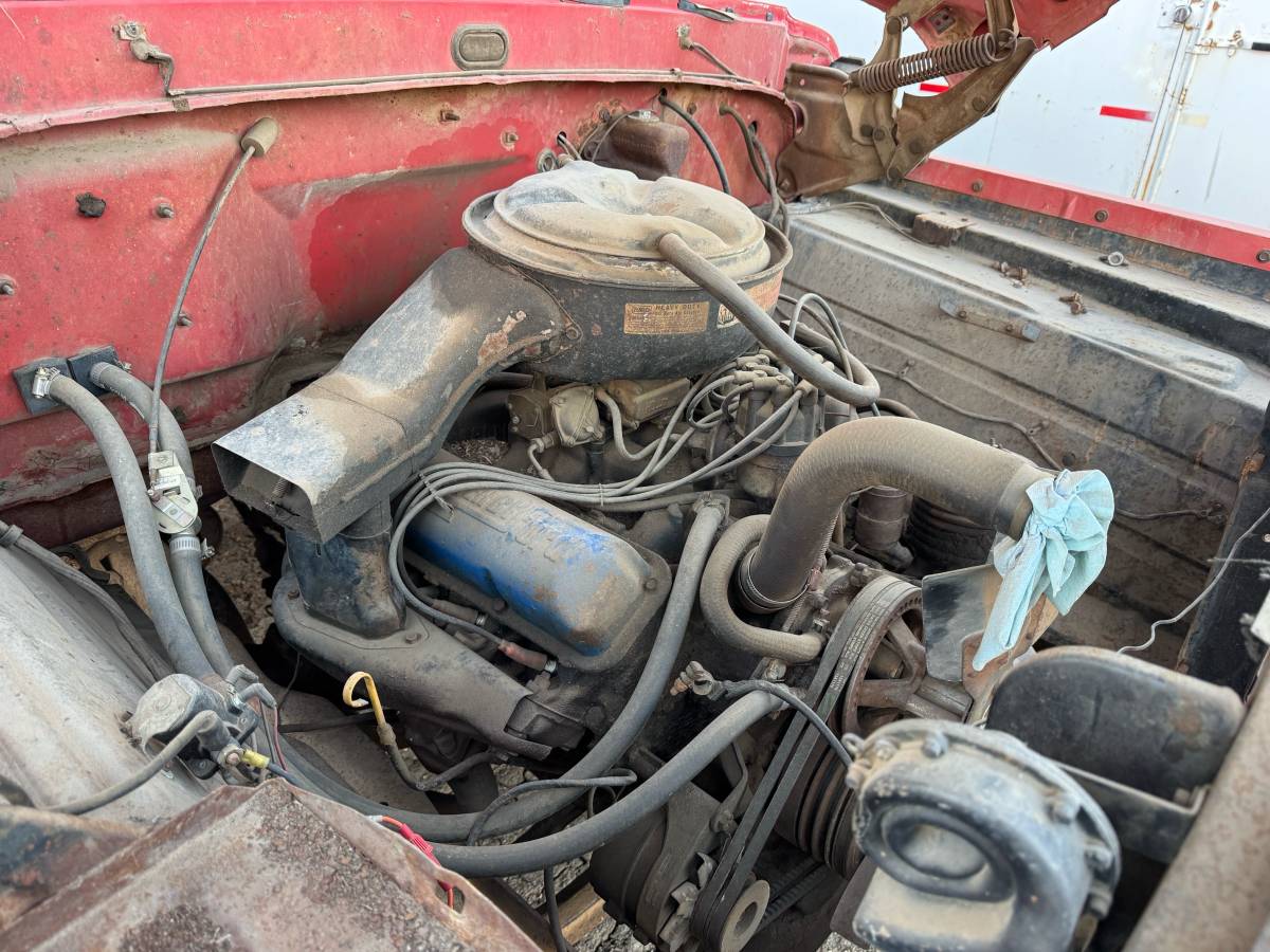 Ford-f600-1968-red-15