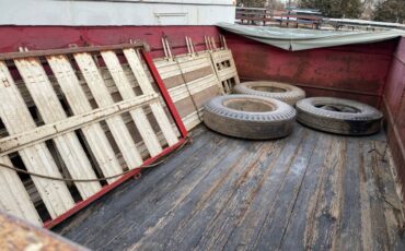 Ford-f600-1968-red-18