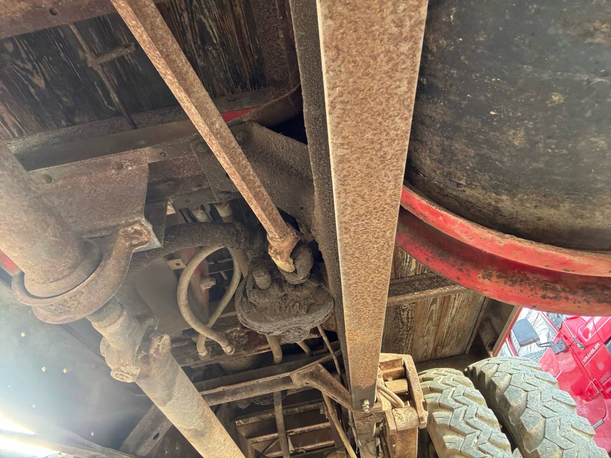 Ford-f600-1968-red-20