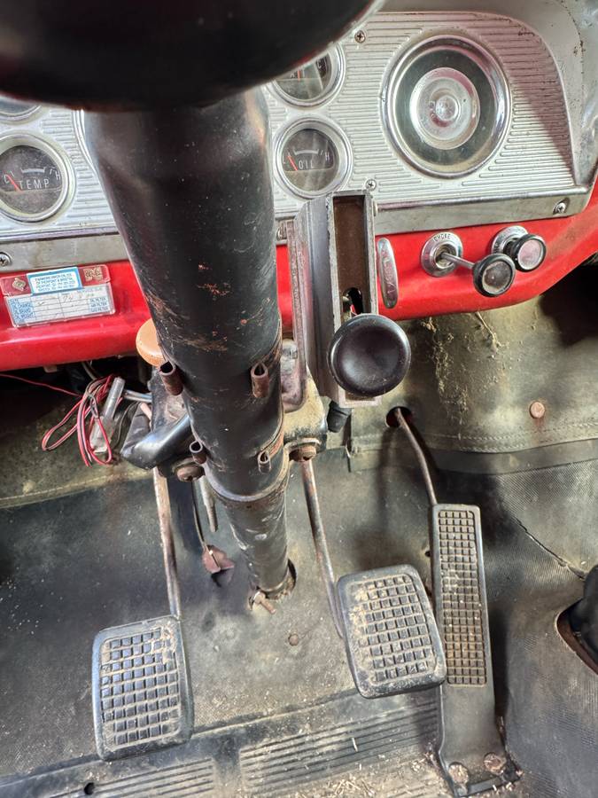 Ford-f600-1968-red-22