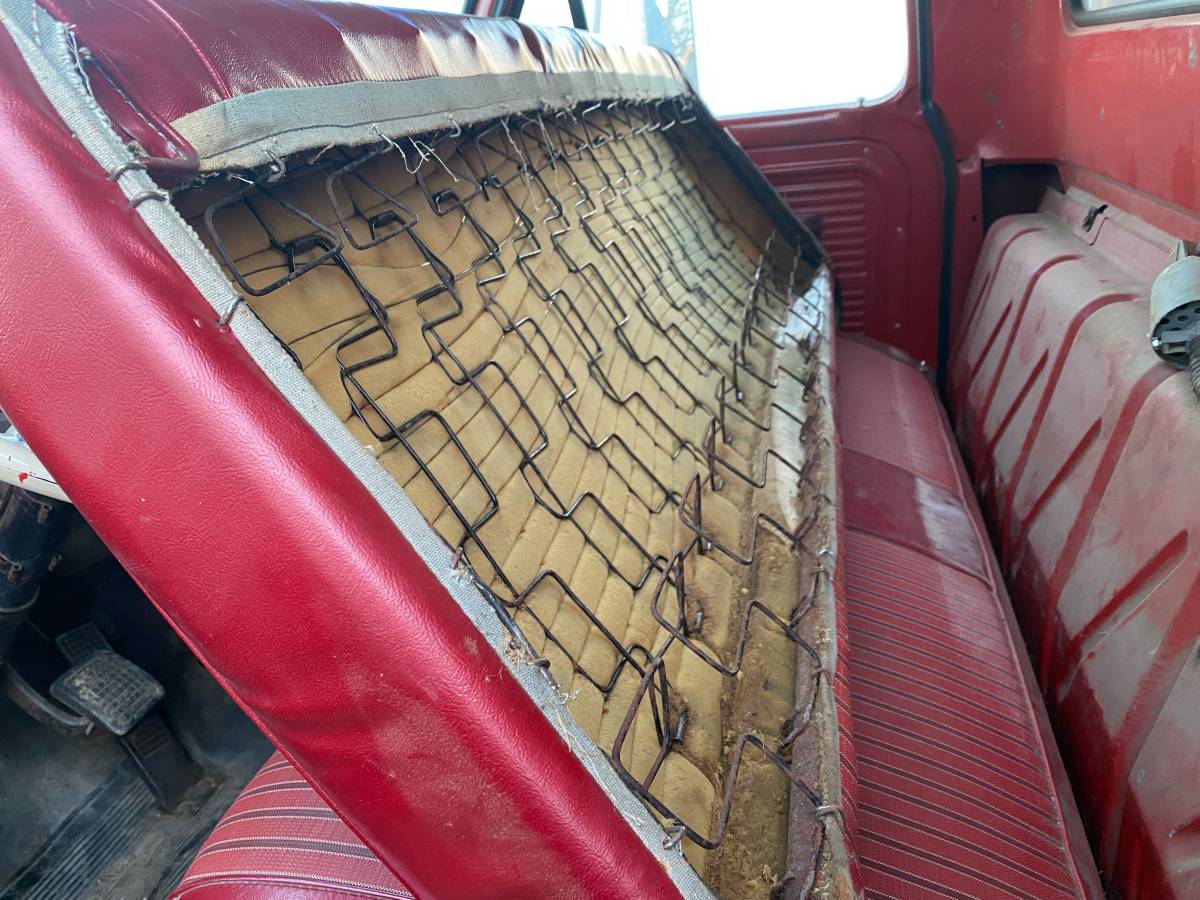 Ford-f600-1968-red-9