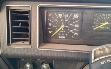 Ford-f600-diesel-1991-white-4