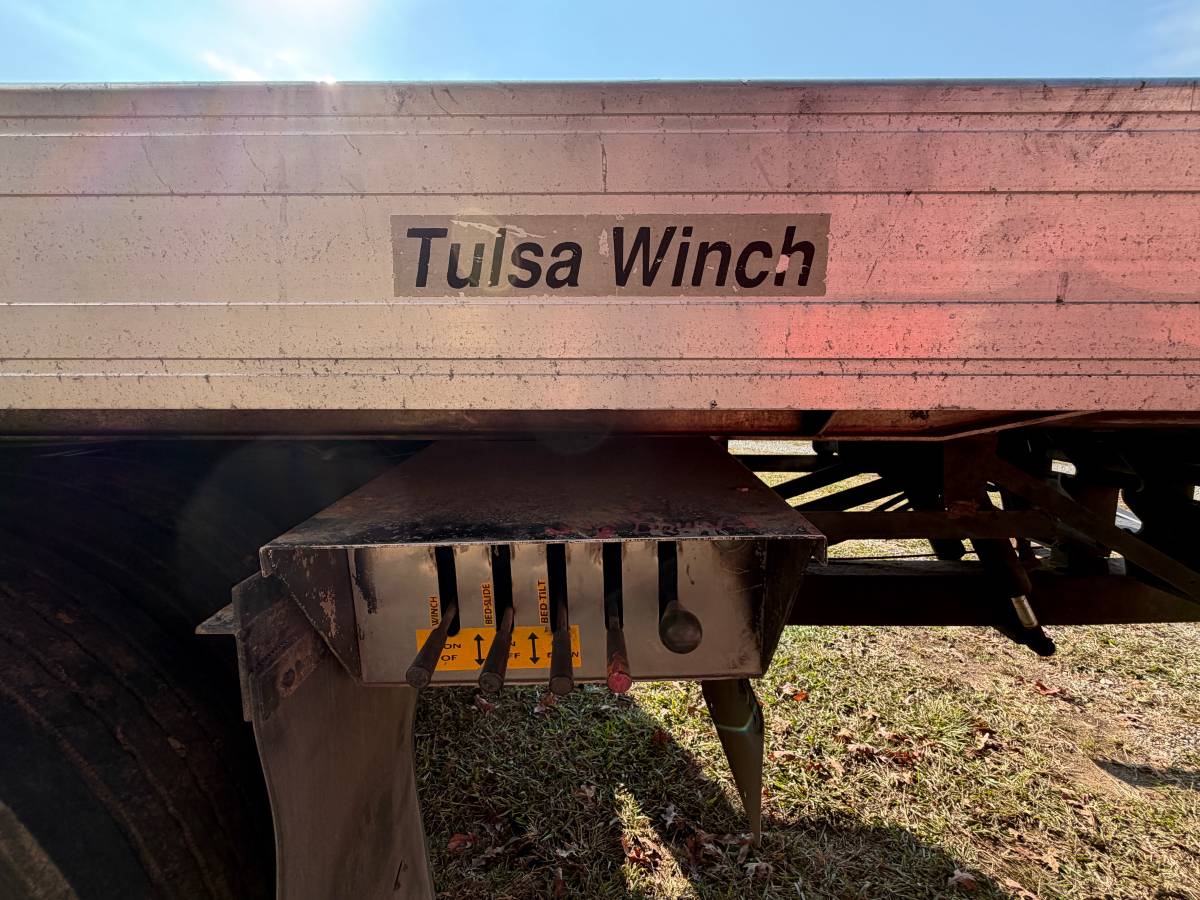 Ford-f700-diesel-1992-red-10