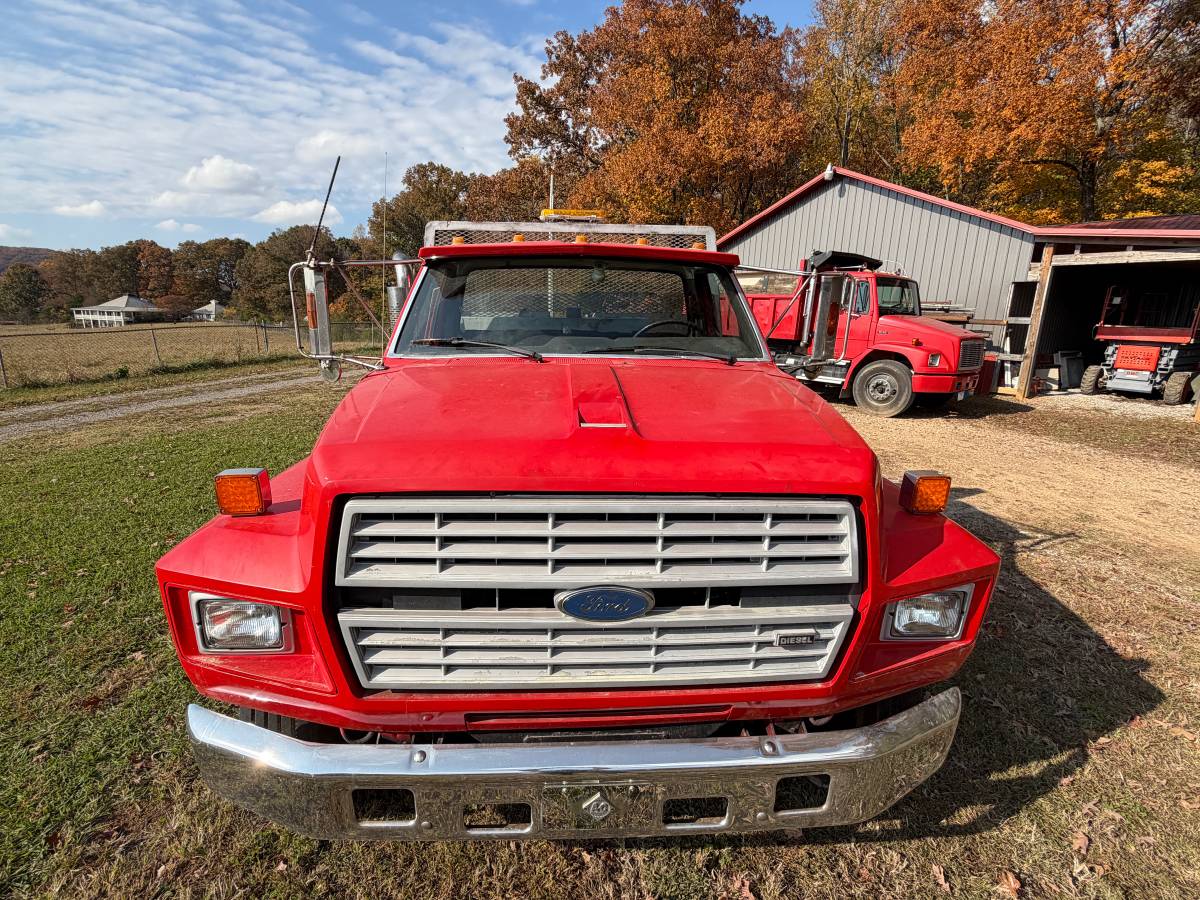 Ford-f700-diesel-1992-red-5